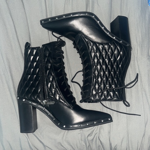 $150 Charles David Quilted Boot Shoes Size 8 NWT - Picture 3 of 7